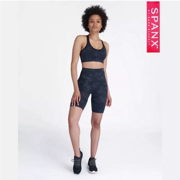 NEW SPANX Women’s Lamn High Waisted Bike Short 8” Black Camo Size L/XL 50180R - Picture 2 of 13